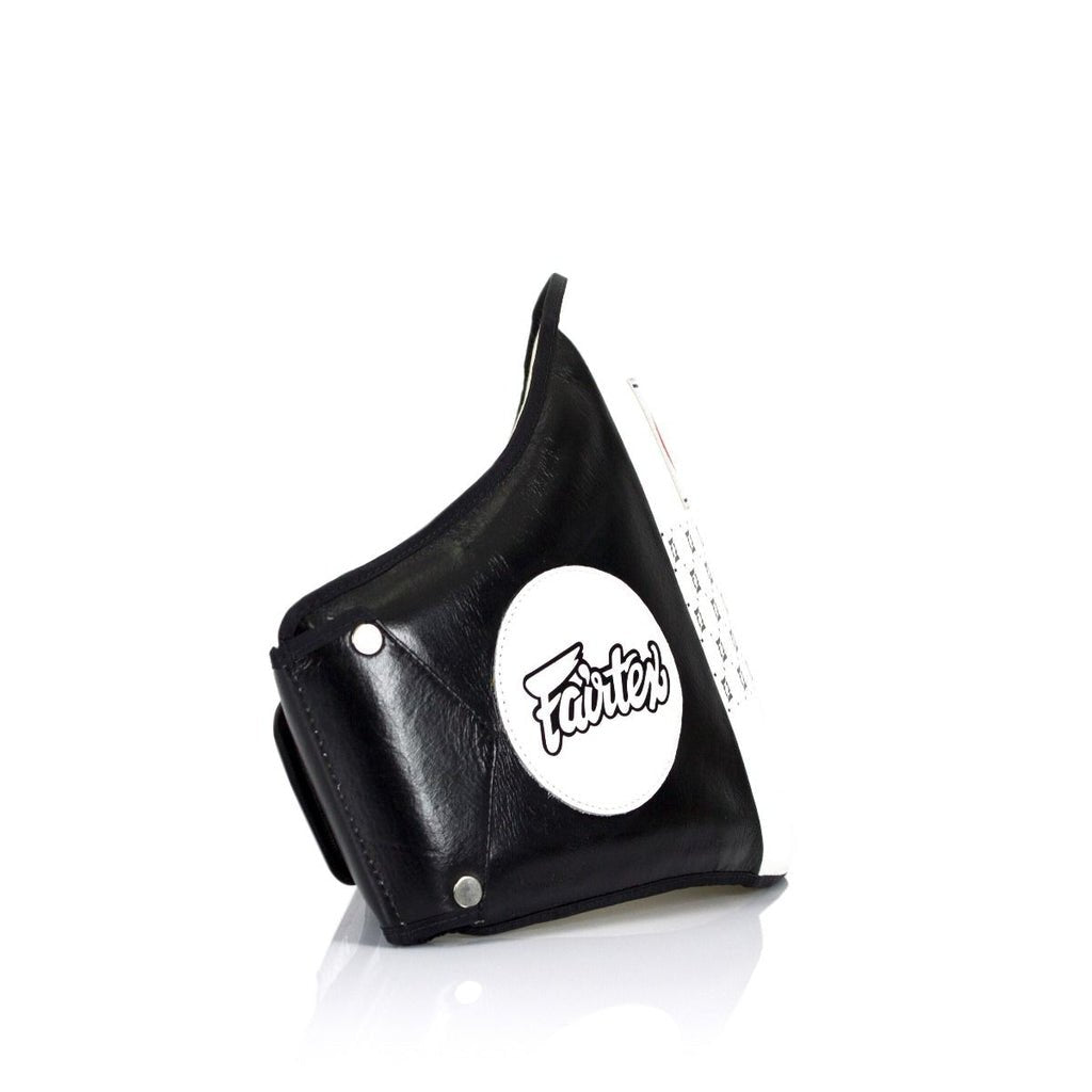 FAIRTEX BPV1 STANDARD LEATHER BELLY PAD – HOOK & LOOP WAIST WRAP
